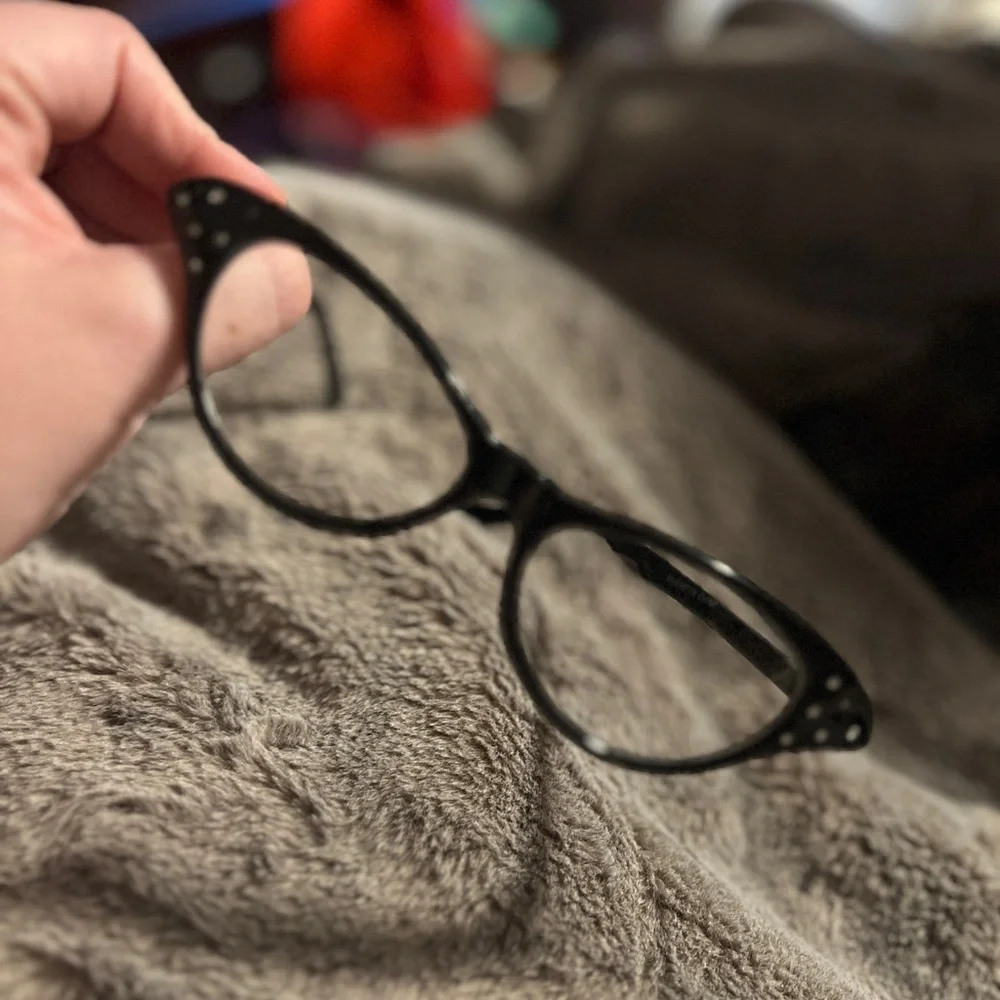 Vintage costume Early 2000s Black Rinestone Clear Lens 50s 60s Retro cat eye